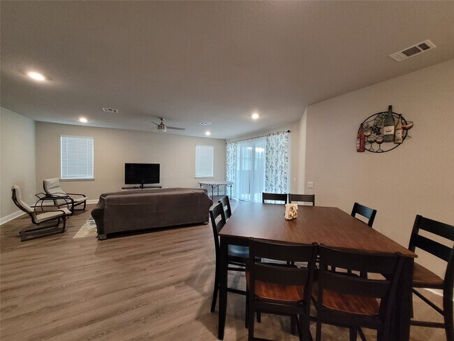 Building Photo - 18012 Santa Croce Dr