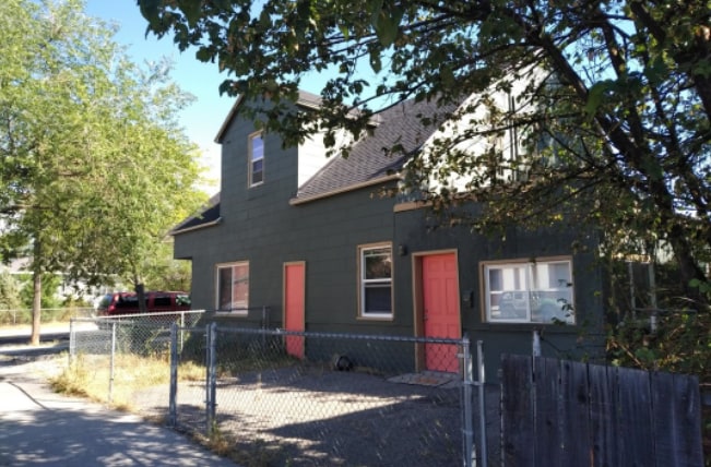 Primary Photo - 860 N Grant Ave