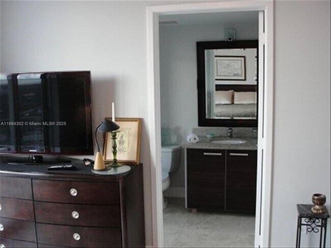 Foto del edificio - 185 SW 7th St