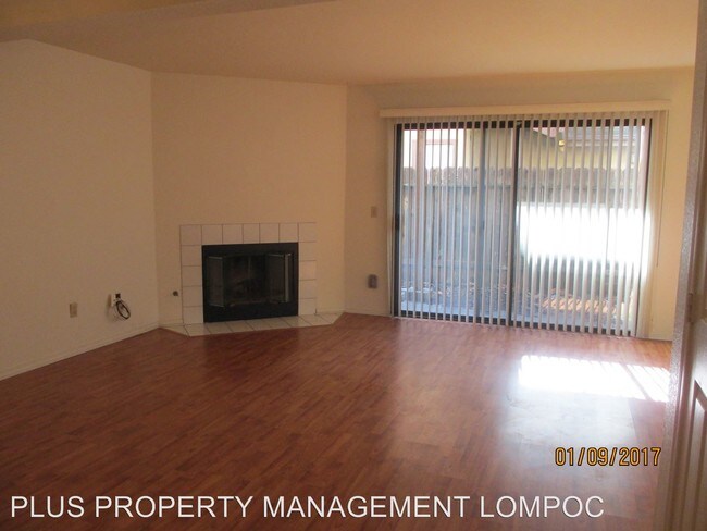 Foto del edificio - 224 Village Circle Dr