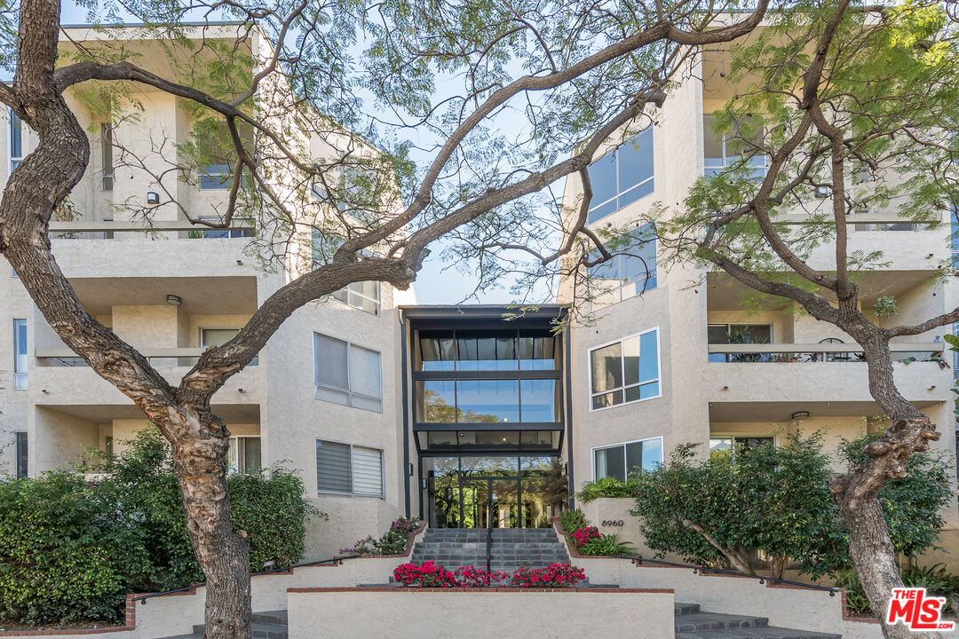 Foto principal - 8960 Cynthia St
