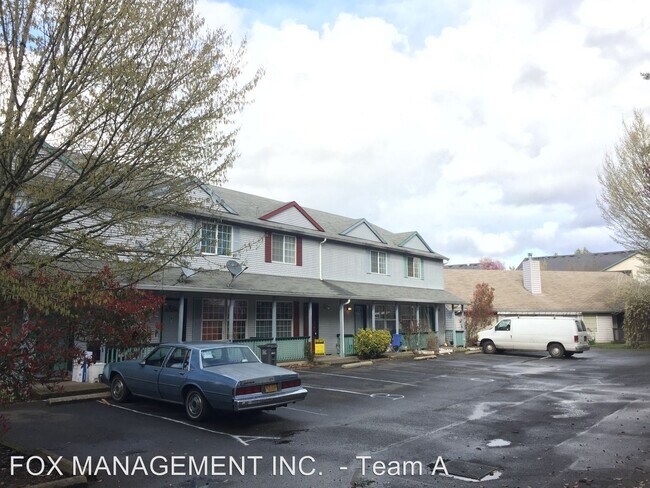 Building Photo - 6130-6132 SE 128th Ave