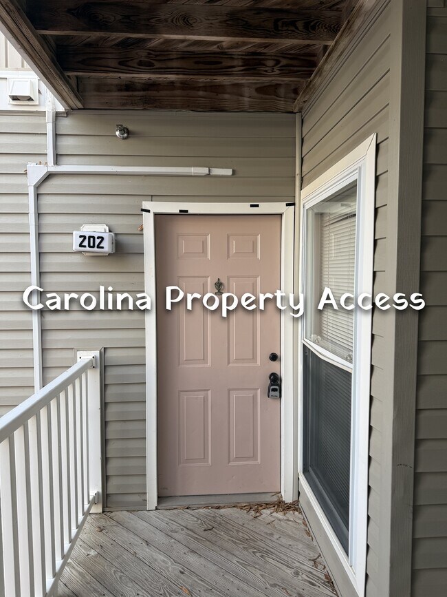 Foto del edificio - 1401 Collegiate Cir