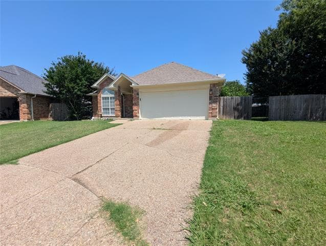 Building Photo - 905 Hillwood Ct