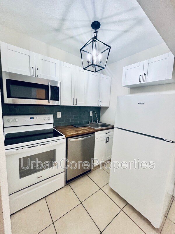 Foto del edificio - 360 13th Ave NE