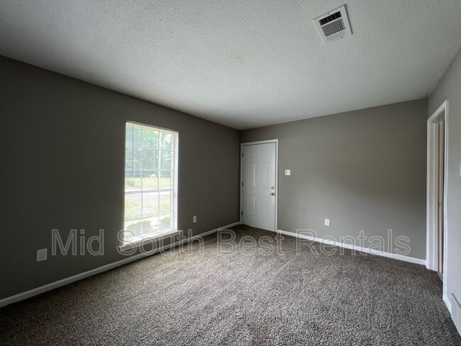 Building Photo - 2458 Chattering Ln