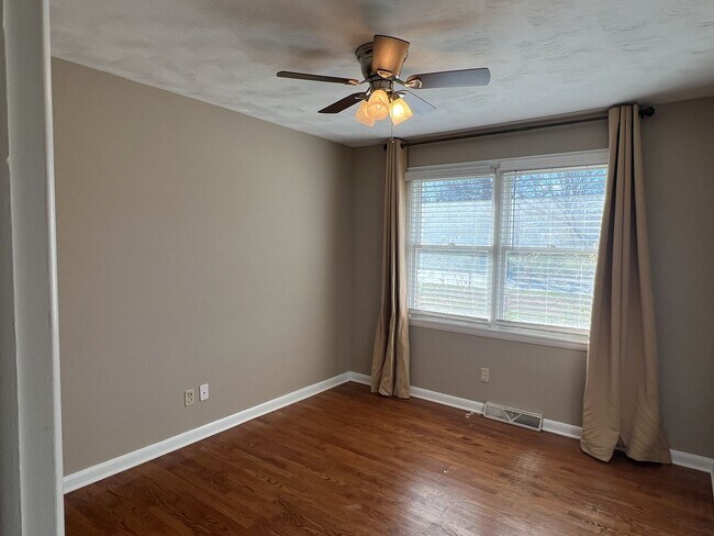 Foto del edificio - Pre-Lease in Brentwood