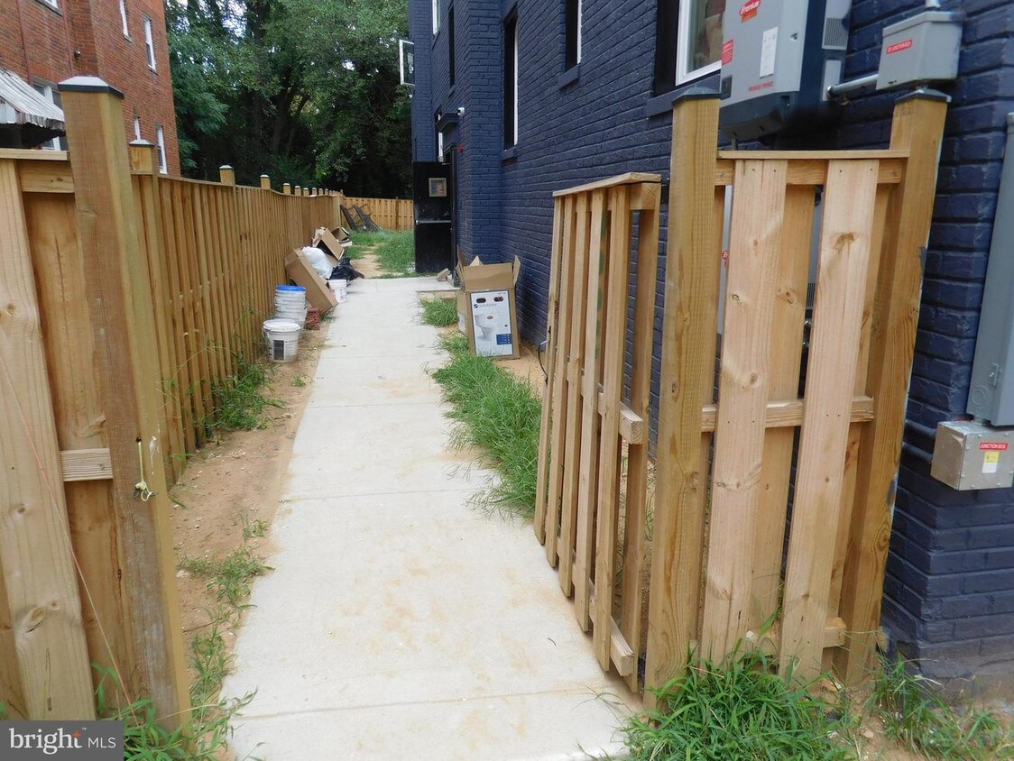 Foto principal - 1907 18th St SE