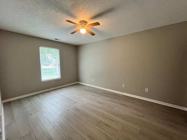 Foto del edificio - 3 Bed, 2 Bath in Hamilton Southeastern Sch...