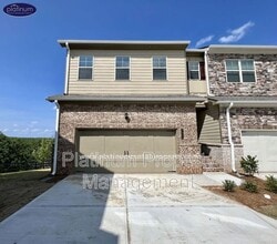 Building Photo - 2360 Manor Pointe Dr