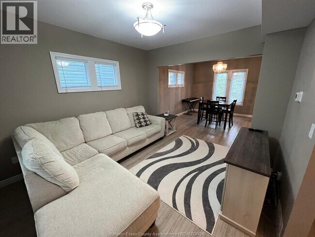 Photo du bâtiment - 969 Moy Ave