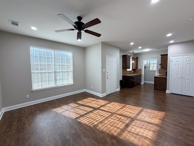 Building Photo - 1203 N Clay St