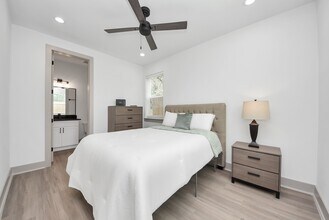 Building Photo - 5303 Kindred Gdn Ln