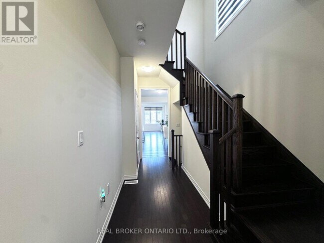 Photo du bâtiment - 185 Hayrake St