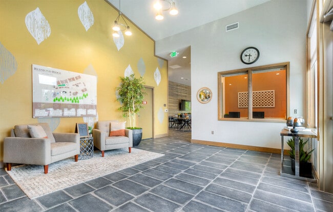 Building Photo - Redmond Ridge