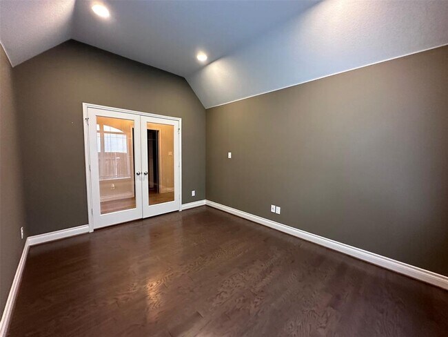 Building Photo - 112 Fosini Cove