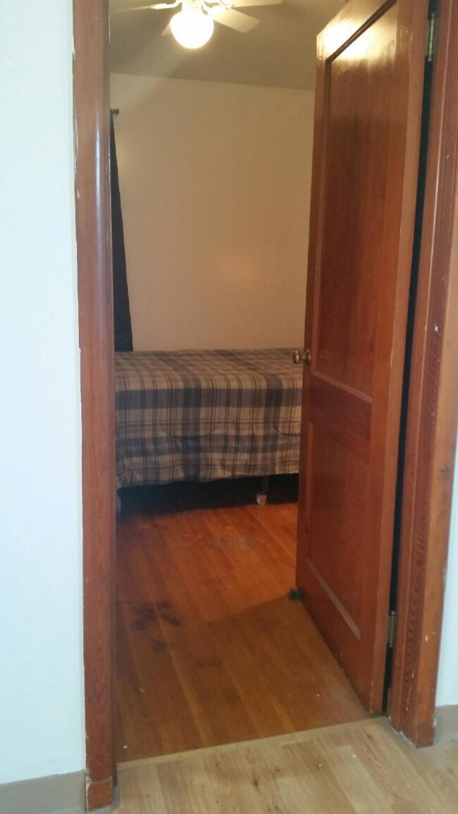 Bedroom - 31 2nd St NW