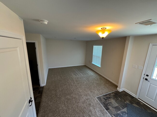Building Photo - 5645 Freewill Ln