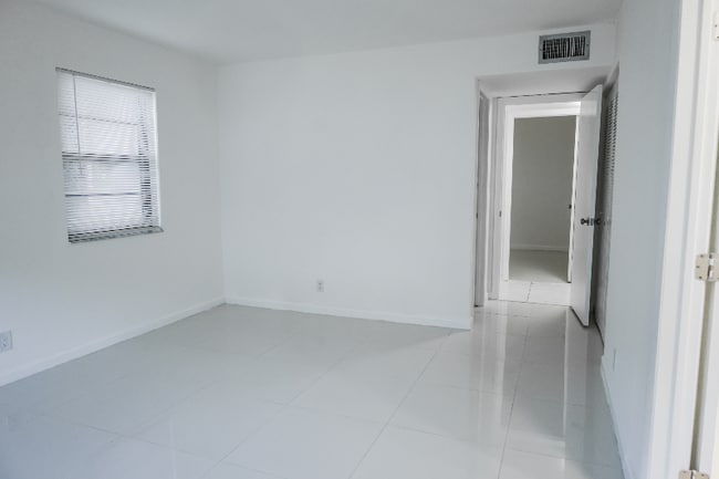 Building Photo - 9370 SW 8th St