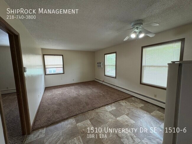 Building Photo - 1510 University Dr SE