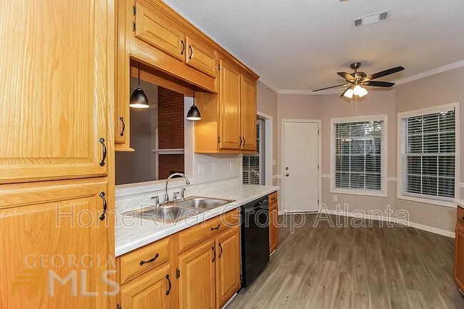 Building Photo - 12230 Crestwood Ct