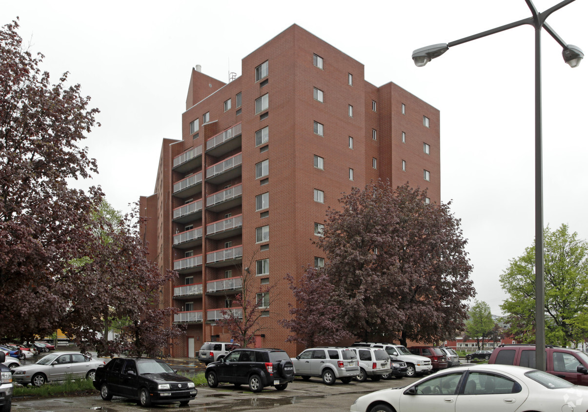 Building Photo - Honus Wagner Apartments