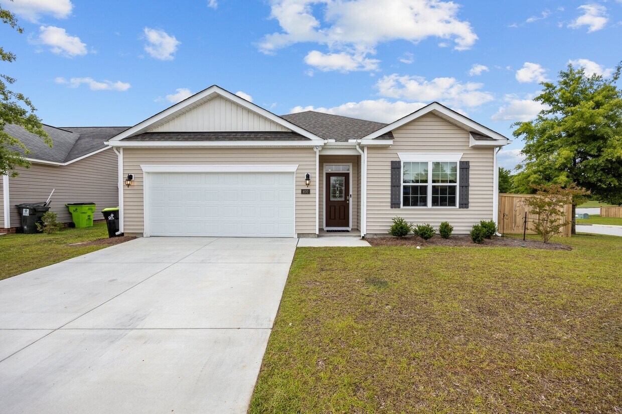 Primary Photo - 400 Louisia Mae Way