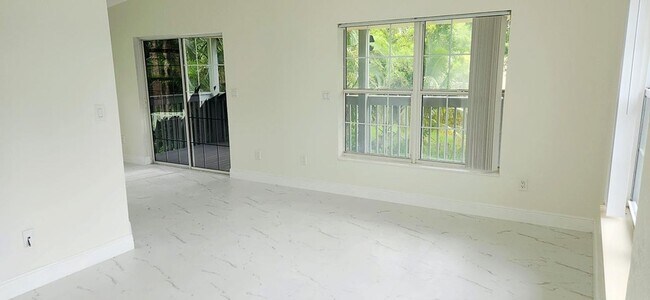 Building Photo - 11128 59th Street N, West Palm Beach, FL 3...