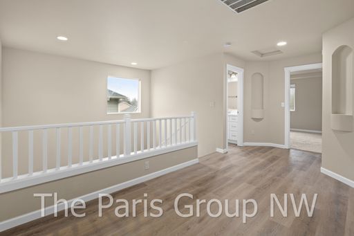 Foto del edificio - Gorgeous Updated 2012 Covington 4BR – New Paint, Floors, Cabinets, Quartz Counters +++