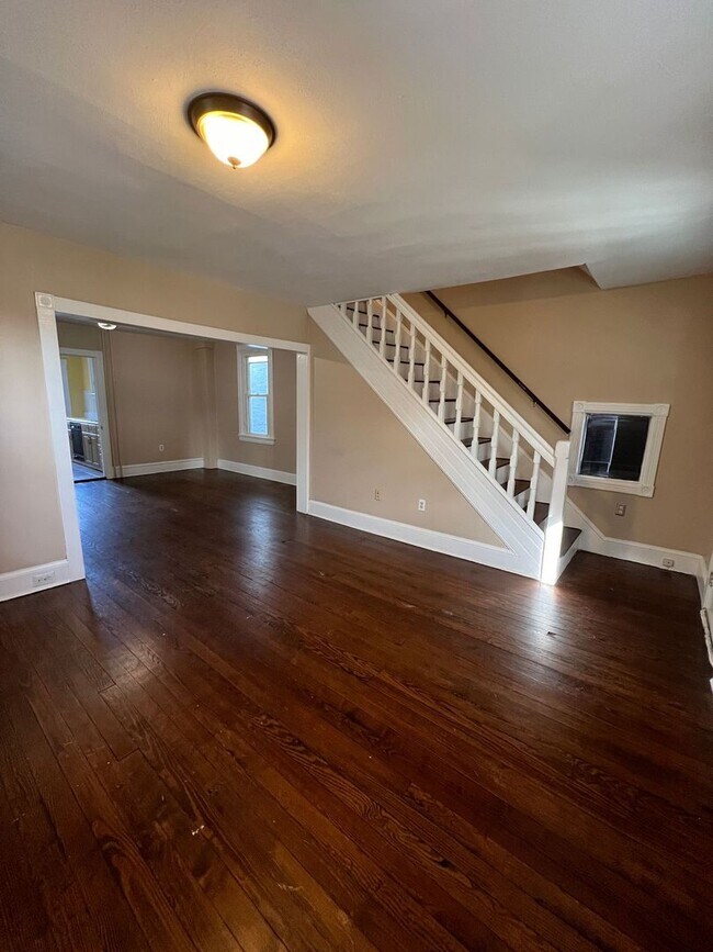 Foto del edificio - Spacious 3 Bedroom 1.5 Bath in Haverford T...