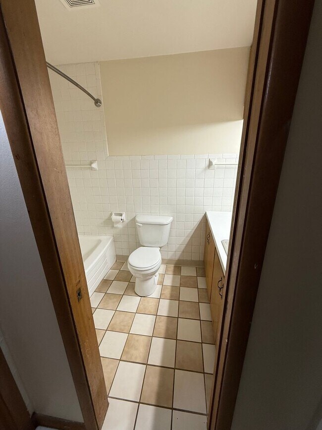 Interior Photo - Beartown Flats