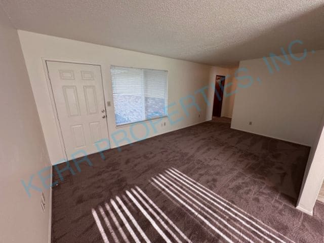 Photo - Charming 2-Bed Retreat on SE Steele St., Cozy Comfort in 794 Sq Ft! Apartment