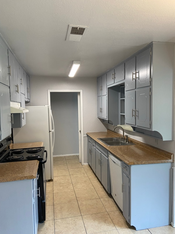 Foto del edificio - 6049 Highcrest Dr