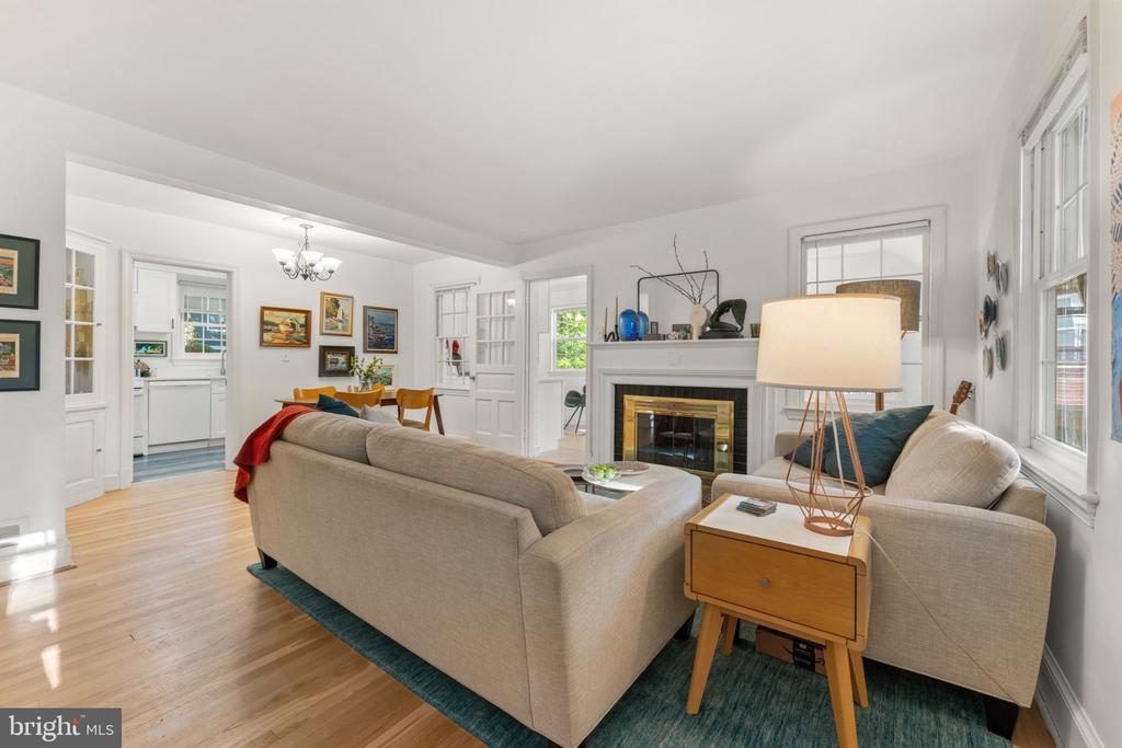 Foto principal - 5302 Baltimore Ave