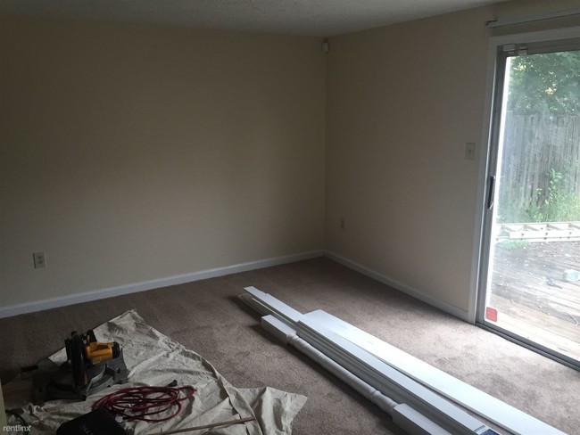Building Photo - 4912 Marlborough Grv