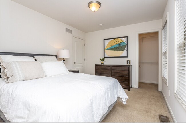 Foto del edificio - 311 Burley Ave