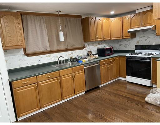 Building Photo - 20 Moulton St