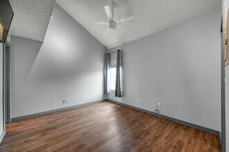 Building Photo - 12900 Walden Rd