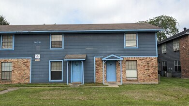 Building Photo - 1658 Starboard Dr
