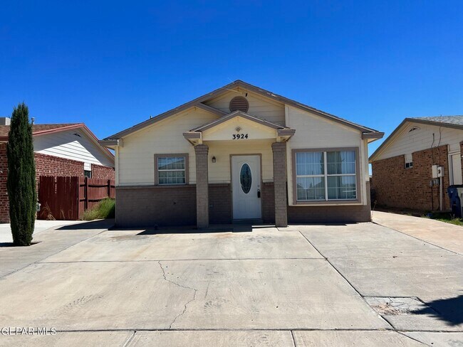 Building Photo - 3924 Tierra Alamo Dr