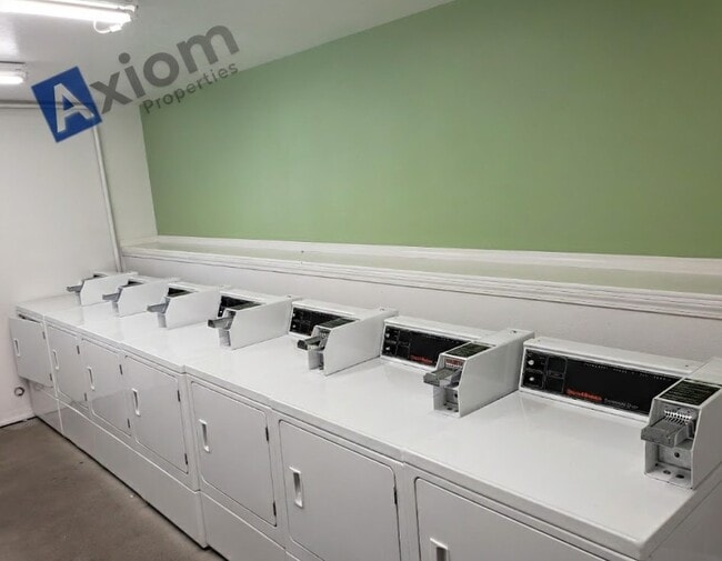 Building Photo - 35 W 2nd N