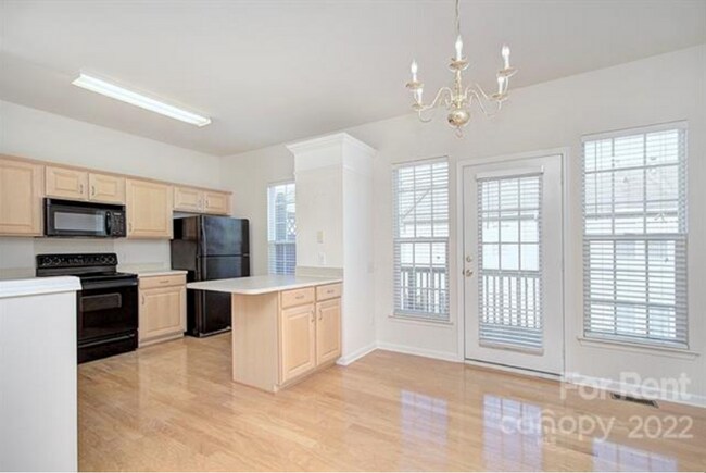 Foto del edificio - South Park Townhome