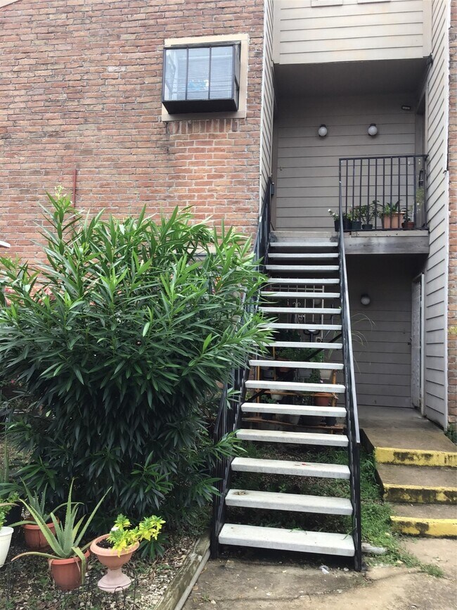 Foto del edificio - 10603 S Wilcrest Dr