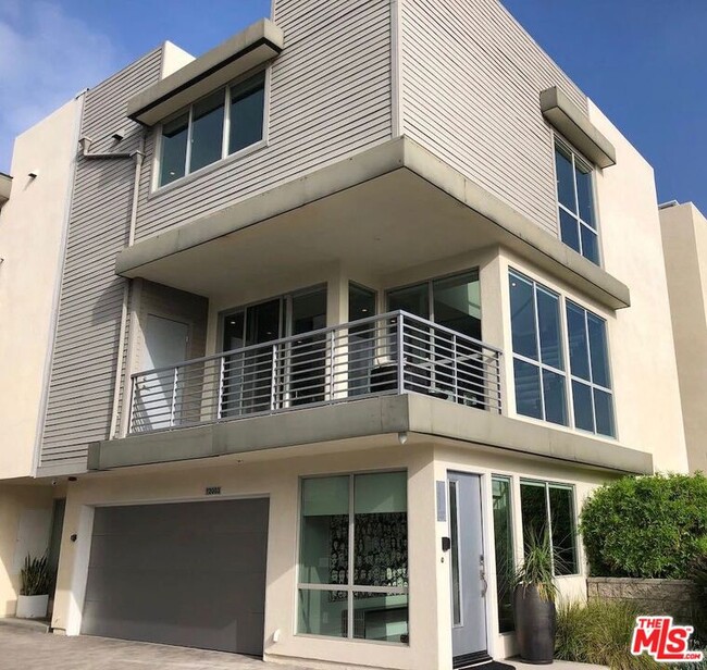 Foto del edificio - 12003 Emery Ln