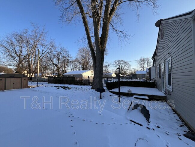 Foto del edificio - 4651 Norwaldo Ave