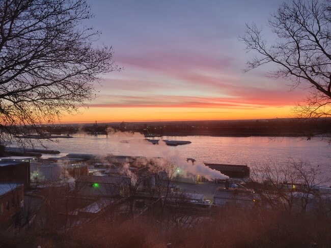 Beautiful Sunrises - 4534 Ohio St