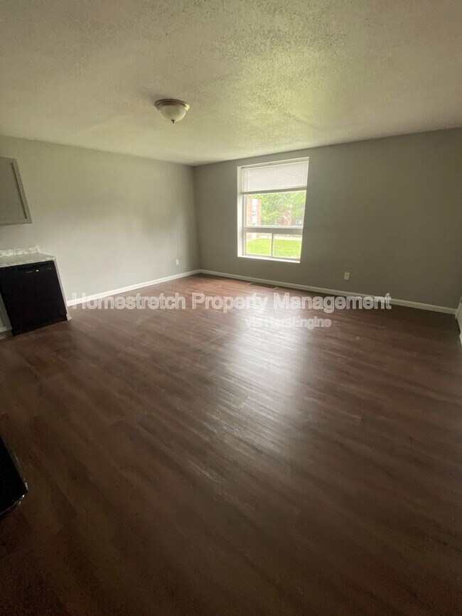 Foto del edificio - 4663 S Spring Ave