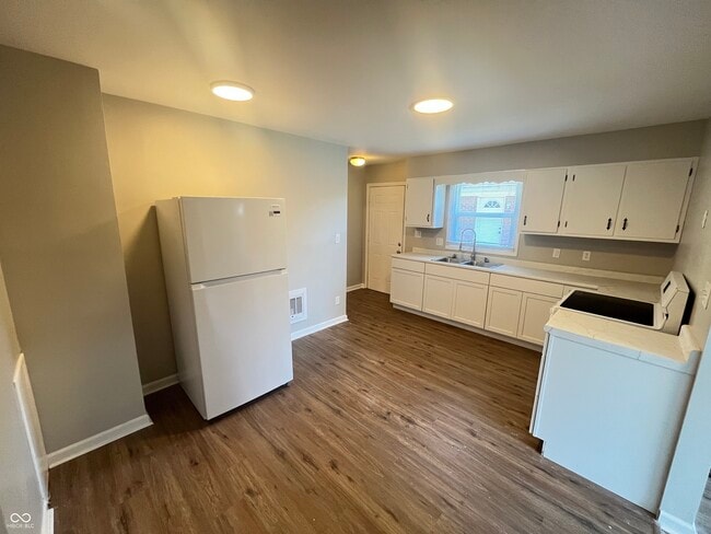 Foto del edificio - 6214 Eastridge Dr