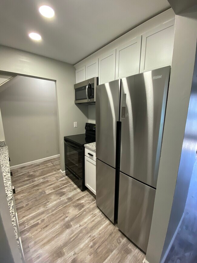 Foto del edificio - 307 Forest Ln