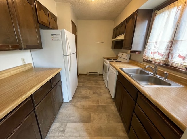 Building Photo - 313 Nevada Ave